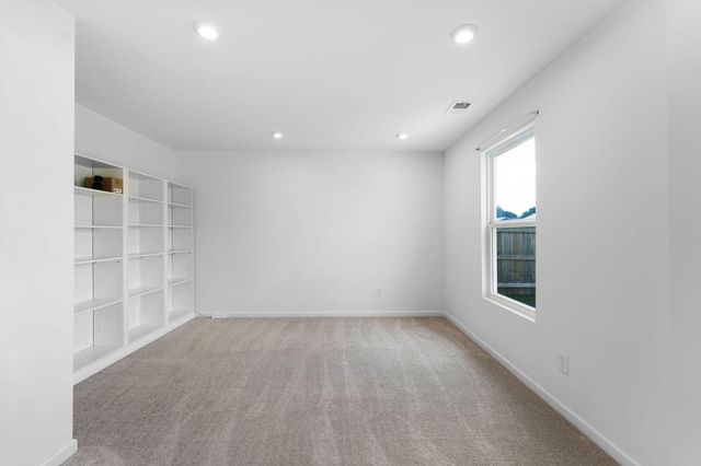 1010 Blossom Lane, Kingston, GA 30145