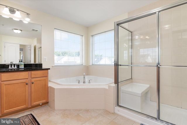 512 WHINSTONE DR, Reisterstown, MD 21136