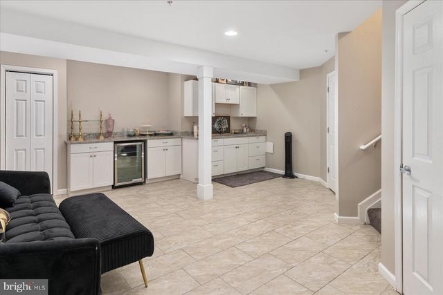512 WHINSTONE DR, Reisterstown, MD 21136