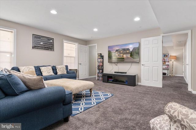 512 WHINSTONE DR, Reisterstown, MD 21136