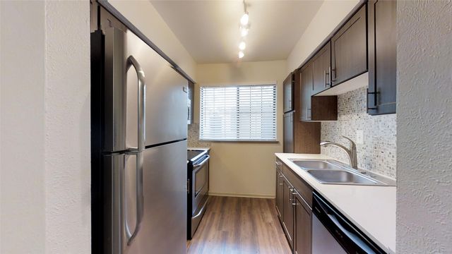 4710 Abbott Avenue 101, Highland Park, TX 75205