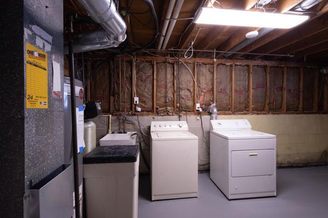 8640 Hillside Trail S, Cottage Grove, MN 55016