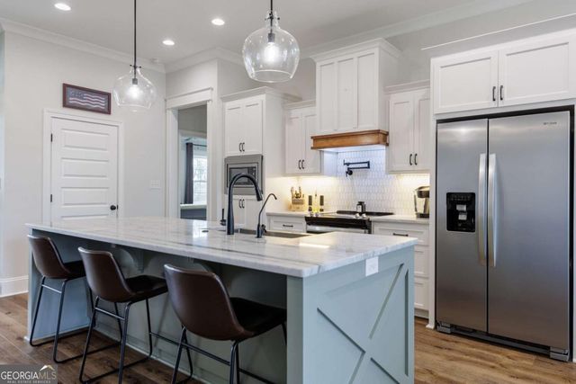 4824 Brown Cat Circle, Hahira, GA 31632