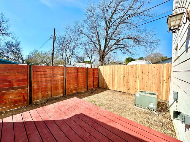 3024 E 12th ST, Austin, TX 78702