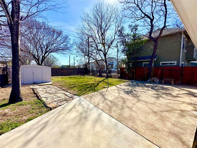 3024 E 12th ST, Austin, TX 78702