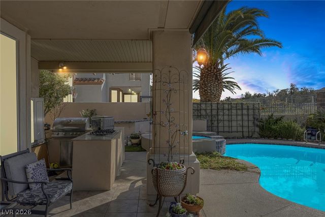 1821 Corta Bella Drive, Las Vegas, NV 89134