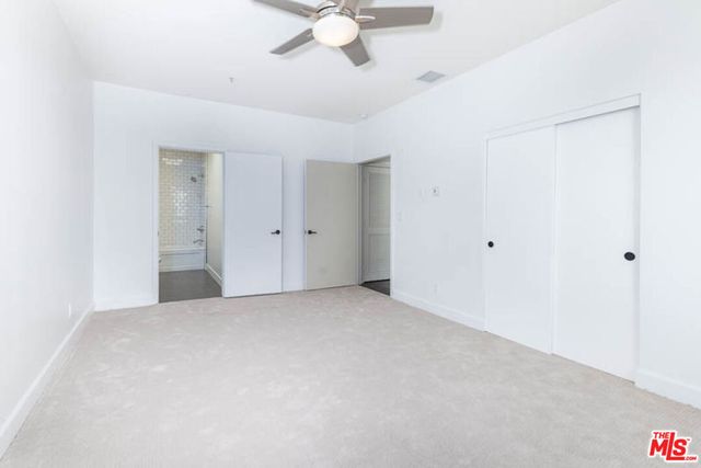 10639 WOODBRIDGE Street 303, Toluca Lake, CA 91602