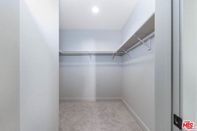 10639 WOODBRIDGE Street 303, Toluca Lake, CA 91602