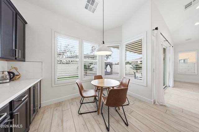 855 E MEAD Drive, Chandler, AZ 85249