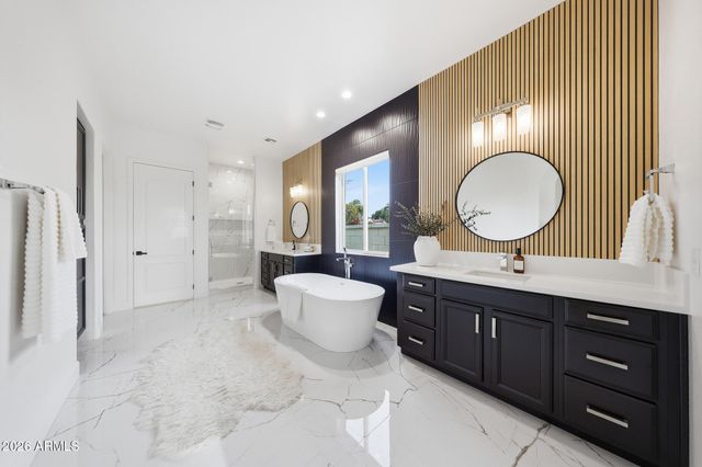 855 E MEAD Drive, Chandler, AZ 85249