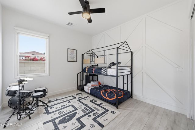 855 E MEAD Drive, Chandler, AZ 85249