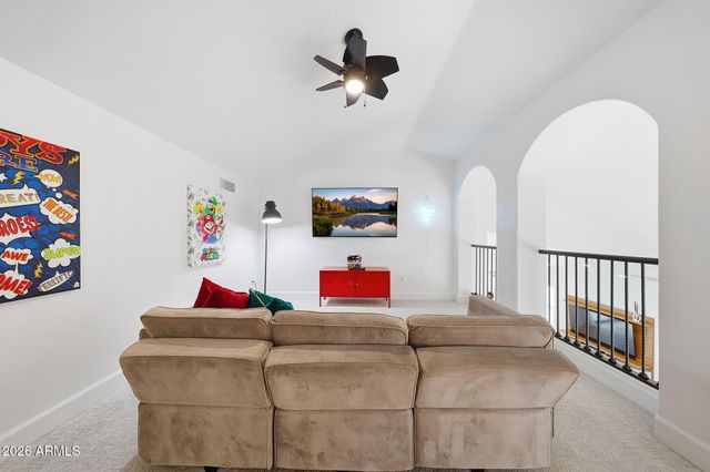 855 E MEAD Drive, Chandler, AZ 85249