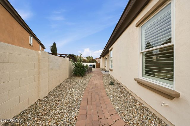 855 E MEAD Drive, Chandler, AZ 85249