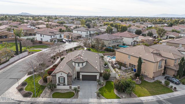 855 E MEAD Drive, Chandler, AZ 85249