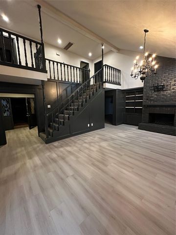 4007 West Valley Drive, Missouri City, TX 77459