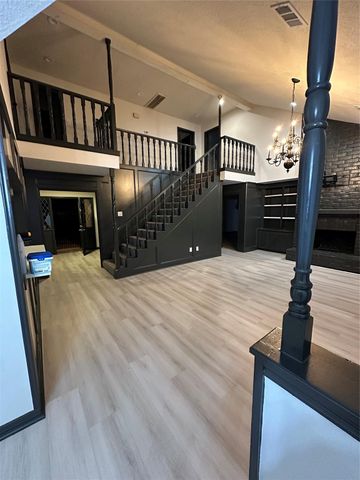 4007 West Valley Drive, Missouri City, TX 77459