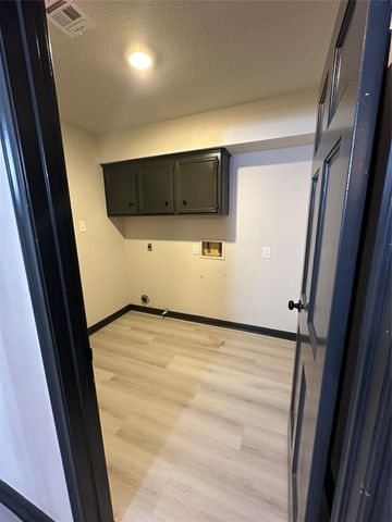 4007 West Valley Drive, Missouri City, TX 77459