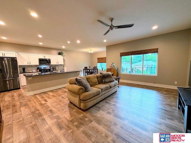 312 S 55th Street, Lincoln, NE 68510