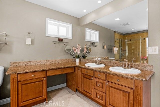 22175 Crusader, Canyon Lake, CA 92587