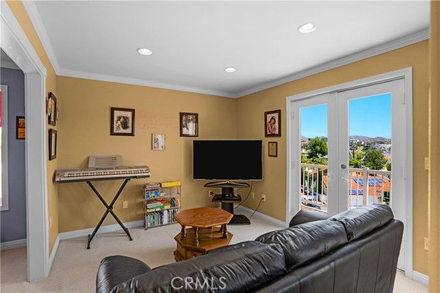 22175 Crusader, Canyon Lake, CA 92587