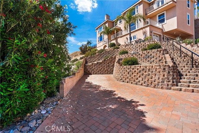 22175 Crusader, Canyon Lake, CA 92587