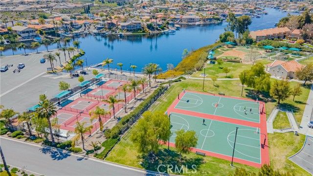 22175 Crusader, Canyon Lake, CA 92587