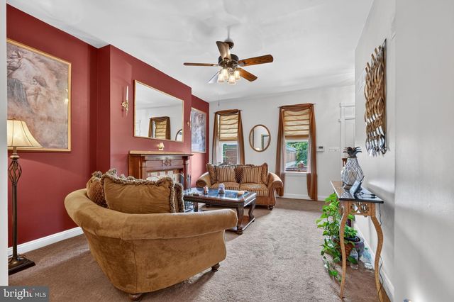 909 N VAN BUREN ST, Wilmington, DE 19806
