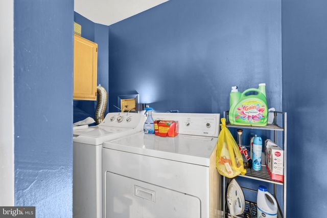 909 N VAN BUREN ST, Wilmington, DE 19806