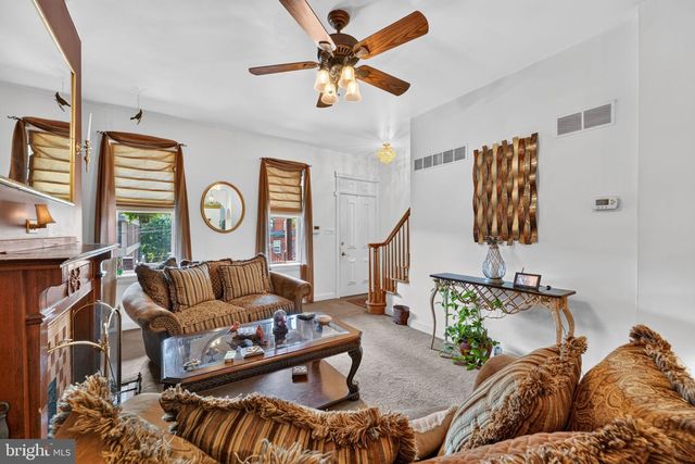 909 N VAN BUREN ST, Wilmington, DE 19806