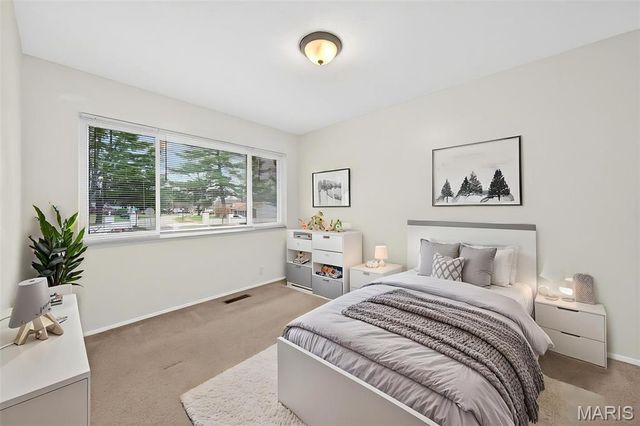 13545 New Halls Ferry Road, Florissant, MO 63033