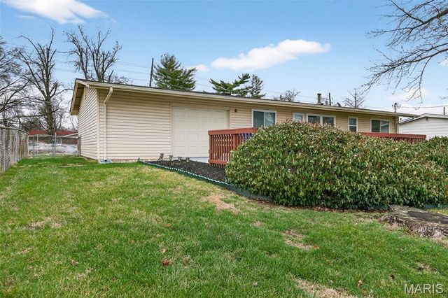 13545 New Halls Ferry Road, Florissant, MO 63033