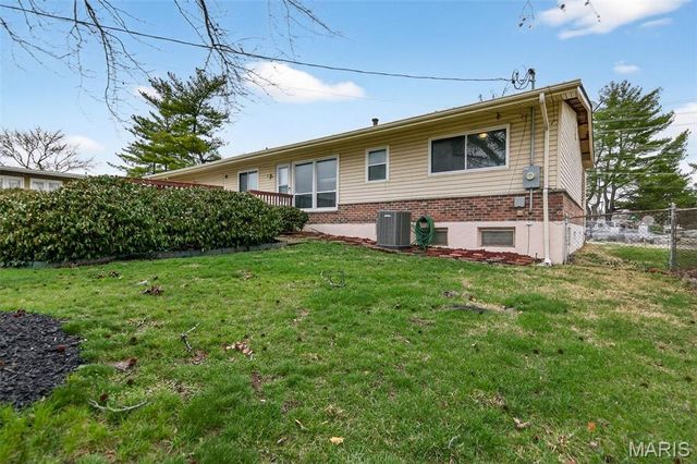 13545 New Halls Ferry Road, Florissant, MO 63033