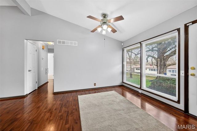 13545 New Halls Ferry Road, Florissant, MO 63033