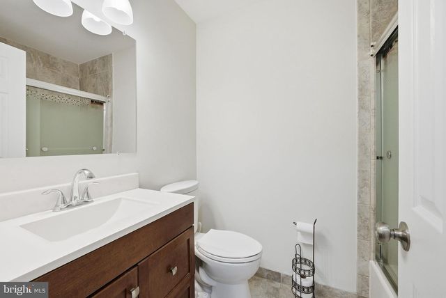 5862 KARA PL, Burke, VA 22015