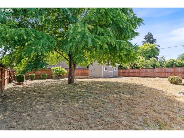 9142 Se WASHINGTON St, Portland, OR 97216