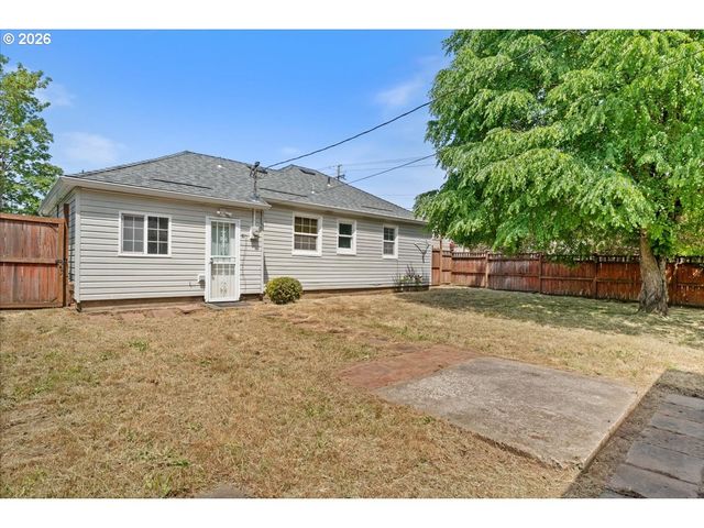 9142 Se WASHINGTON St, Portland, OR 97216