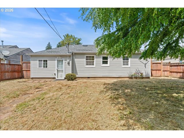 9142 Se WASHINGTON St, Portland, OR 97216