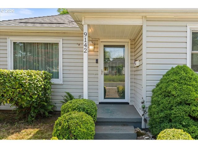 9142 Se WASHINGTON St, Portland, OR 97216