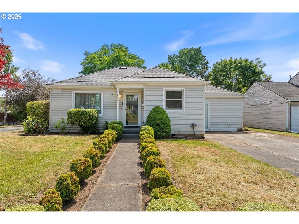 9142 Se WASHINGTON St, Portland, OR 97216