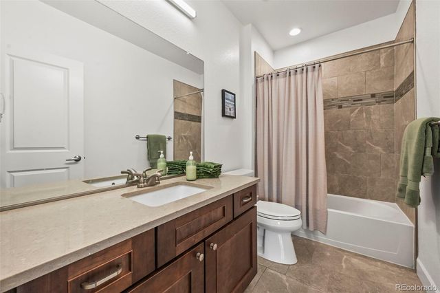 8577 Holman Circle, Arvada, CO 80005