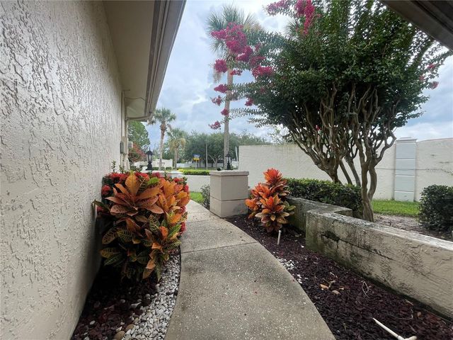 18302 AINTREE COURT, Tampa, FL 33647