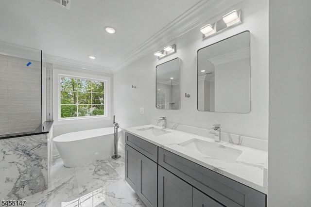 310 Halsey Rd, Parsippany-troy Hills Twp., NJ 07054