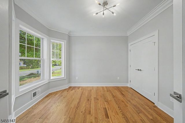 310 Halsey Rd, Parsippany-troy Hills Twp., NJ 07054