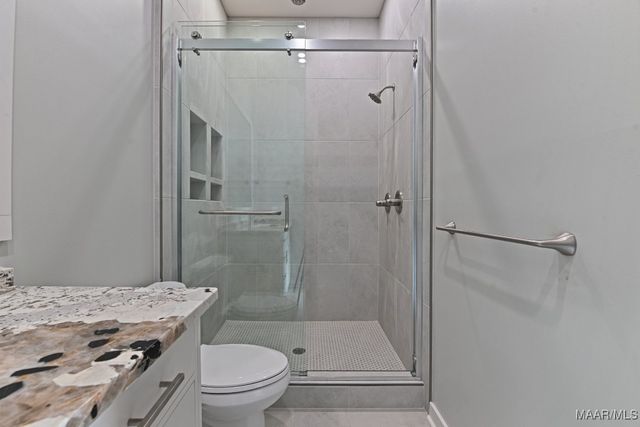 180 GRAYS FERRY Road, Titus, AL 36080