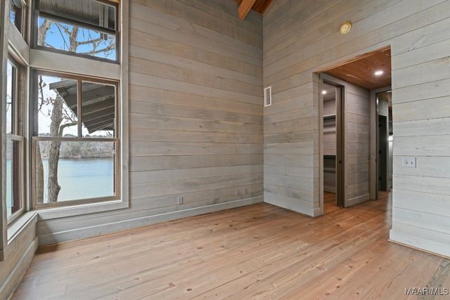 180 GRAYS FERRY Road, Titus, AL 36080