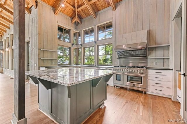 180 GRAYS FERRY Road, Titus, AL 36080