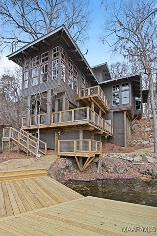 180 GRAYS FERRY Road, Titus, AL 36080