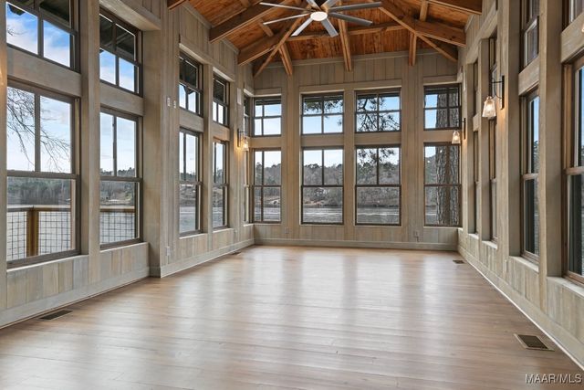 180 GRAYS FERRY Road, Titus, AL 36080