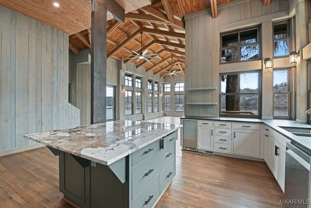 180 GRAYS FERRY Road, Titus, AL 36080