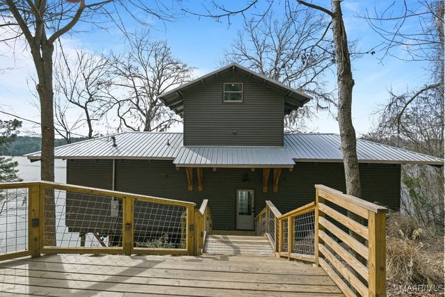 180 GRAYS FERRY Road, Titus, AL 36080